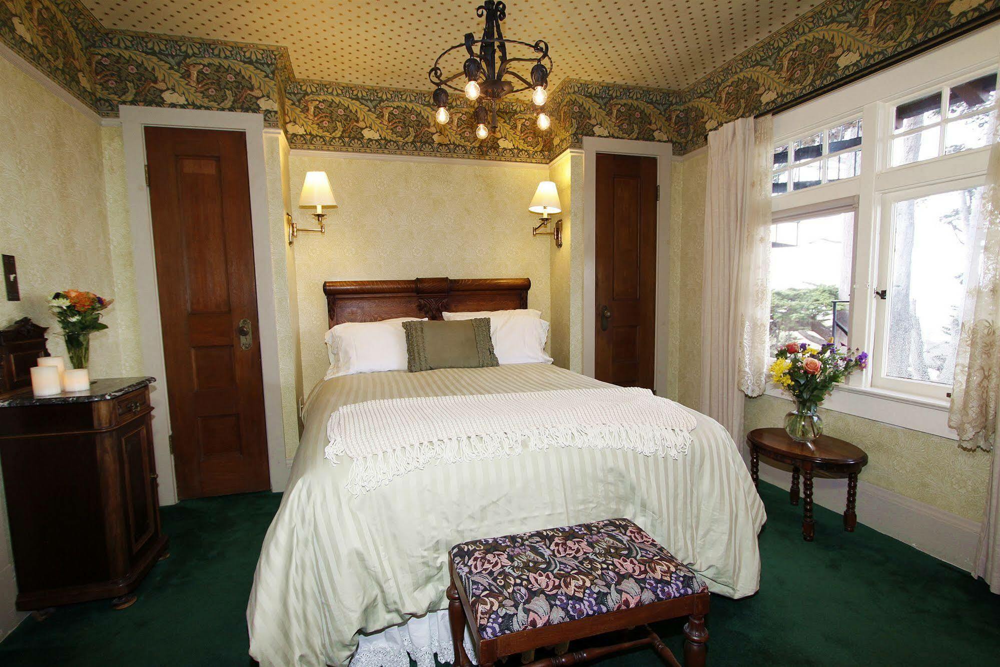 モントレー ジャバウォックベッド＆ブレックファスト Bed & Breakfast エクステリア 写真